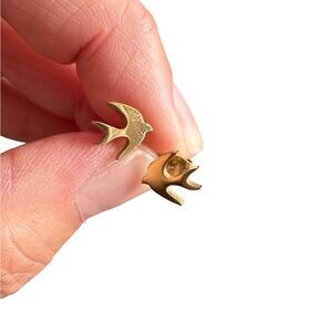 Stainless Steel Silver Bird Unisex Stud Earrings